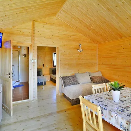 One-story Homes Close To The Sea, Holiday home *