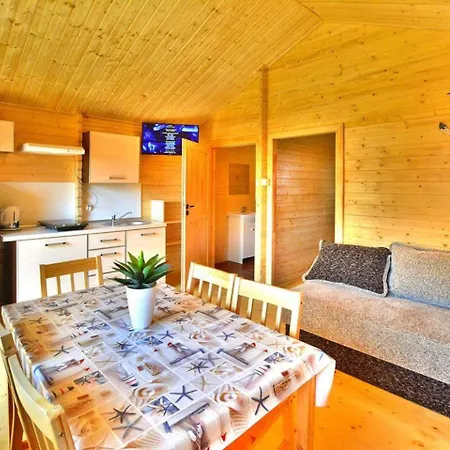 One-story Homes Close To The Sea, Holiday home